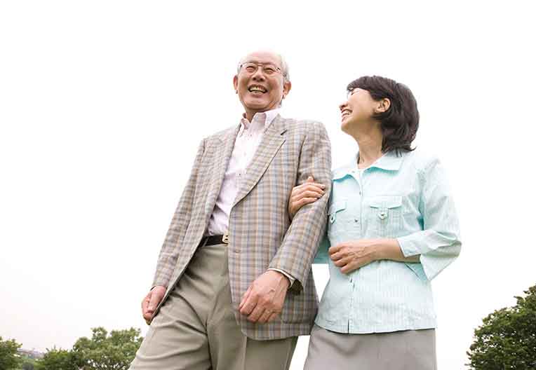 インプラントは他の治療法に比べて一般的に長持ちする