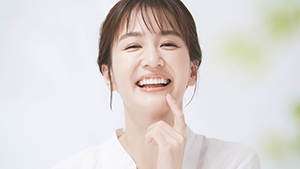 歯をきれいにするとなぜ若く見えるのか？